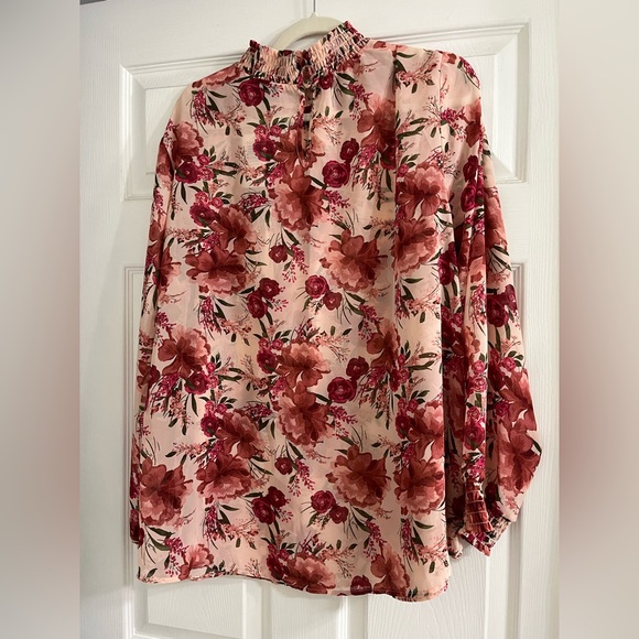 Torrid Size 2 Floral Blouse 🩷 NEW WITH TAGS - Picture 5 of 12